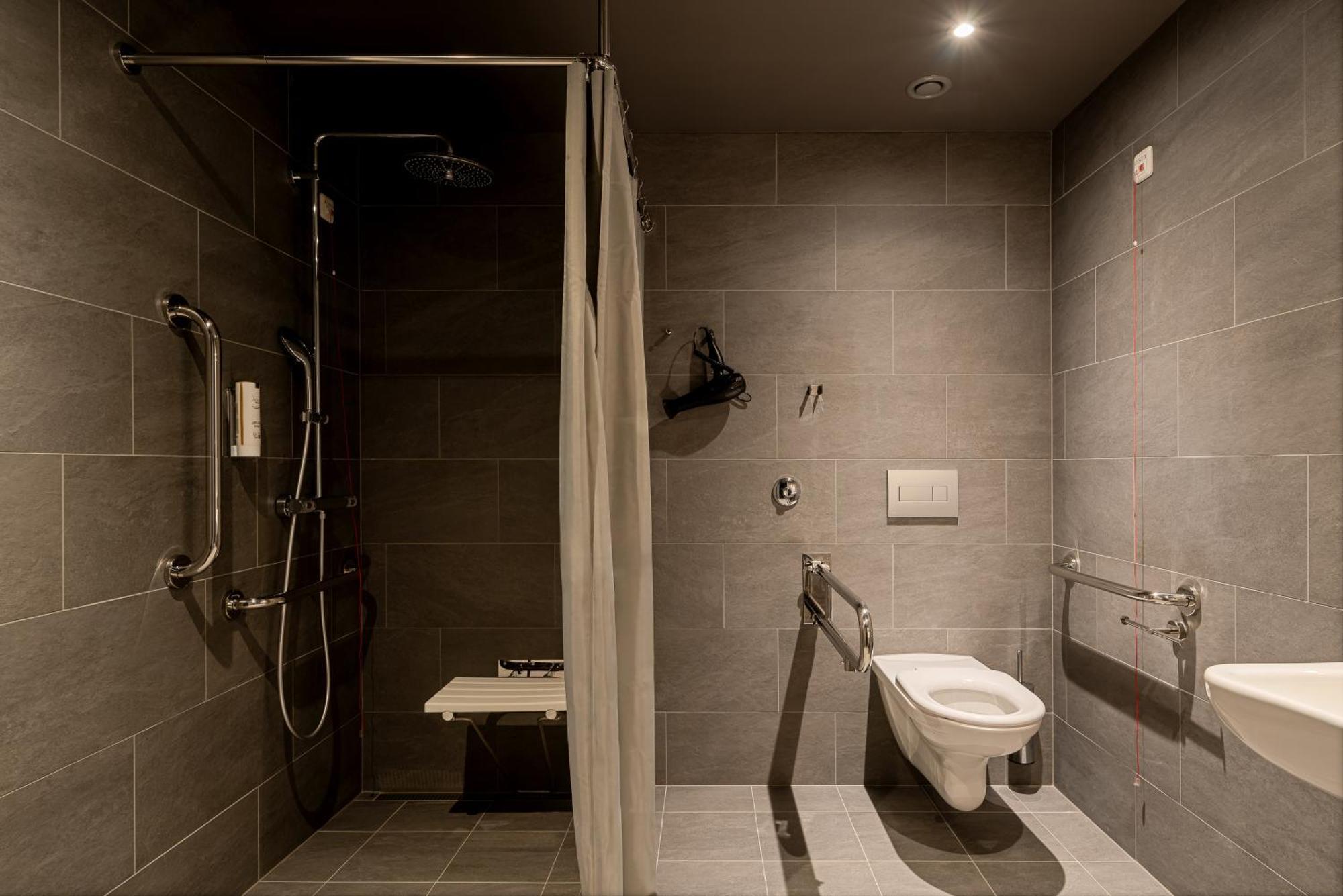 Twin Room Disability Access